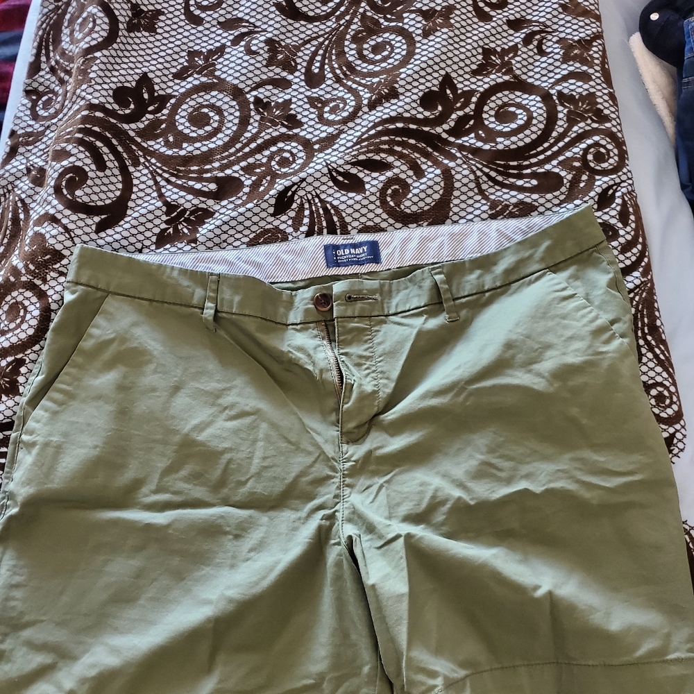 Shorts - Picture 2 of 2